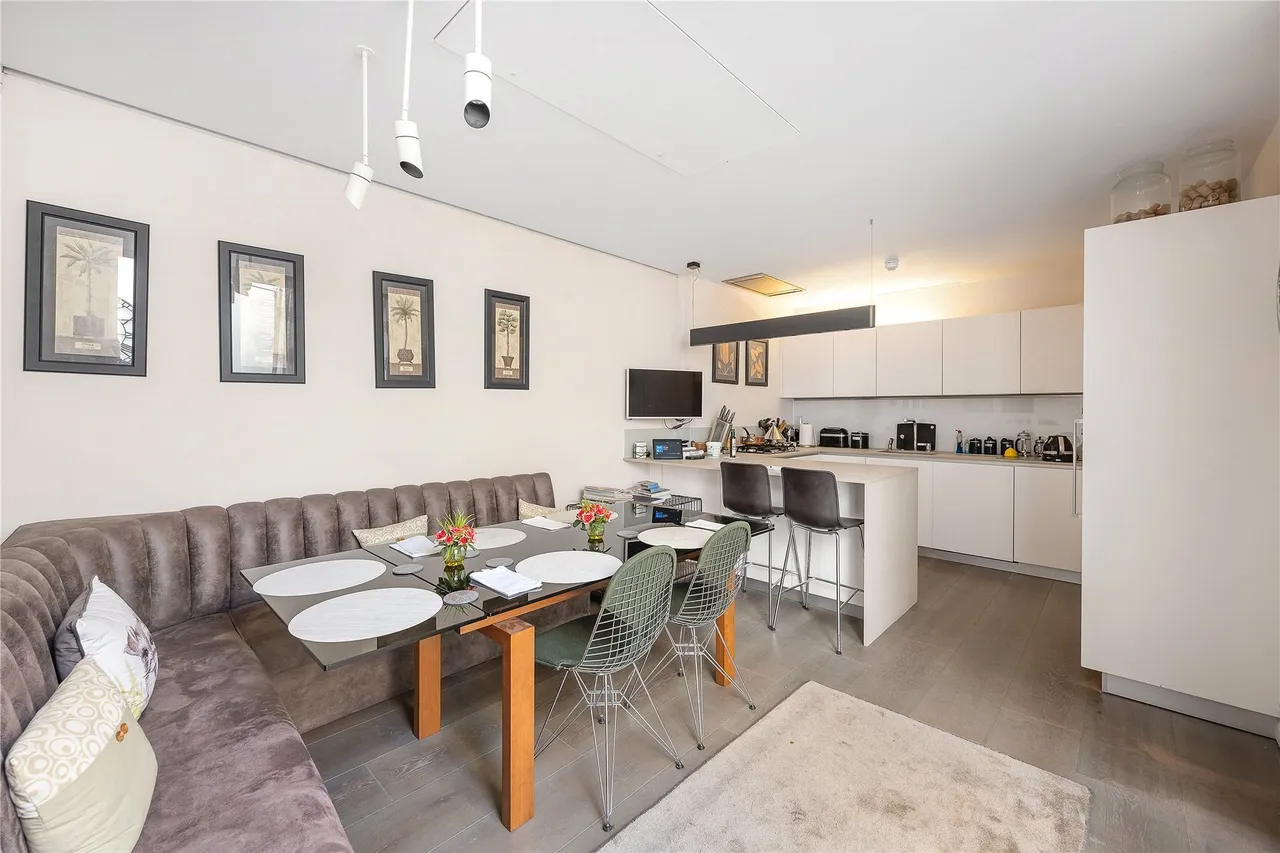 Queen's Gate Mews, South Kensington, London, SW7, photo 3