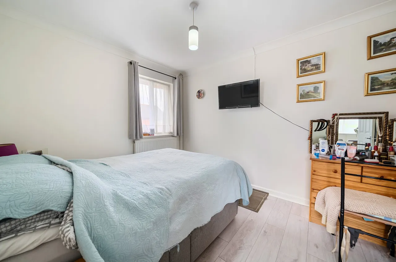 Oak Ridge, West End, Woking, Surrey, GU24 9PJ, photo 8