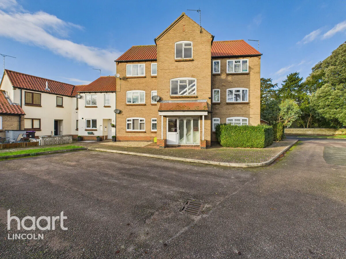 2 bed flat for sale, Old Place, Sleaford, NG34