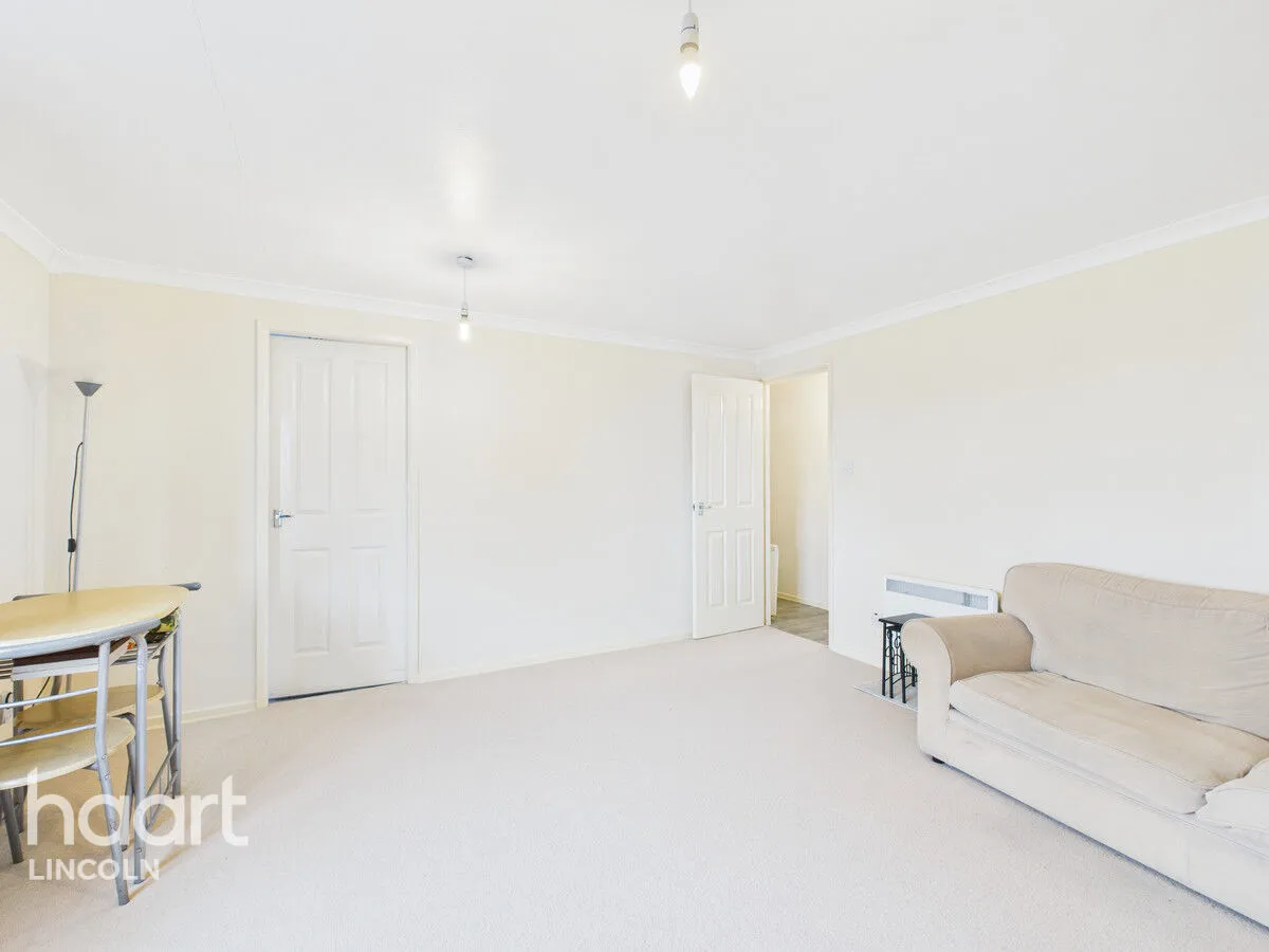 Old Place, Sleaford, NG34, photo 6