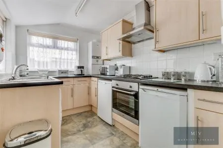 Selsdon Road, South Croydon, photo 7