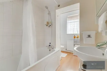 Selsdon Road, South Croydon, photo 4
