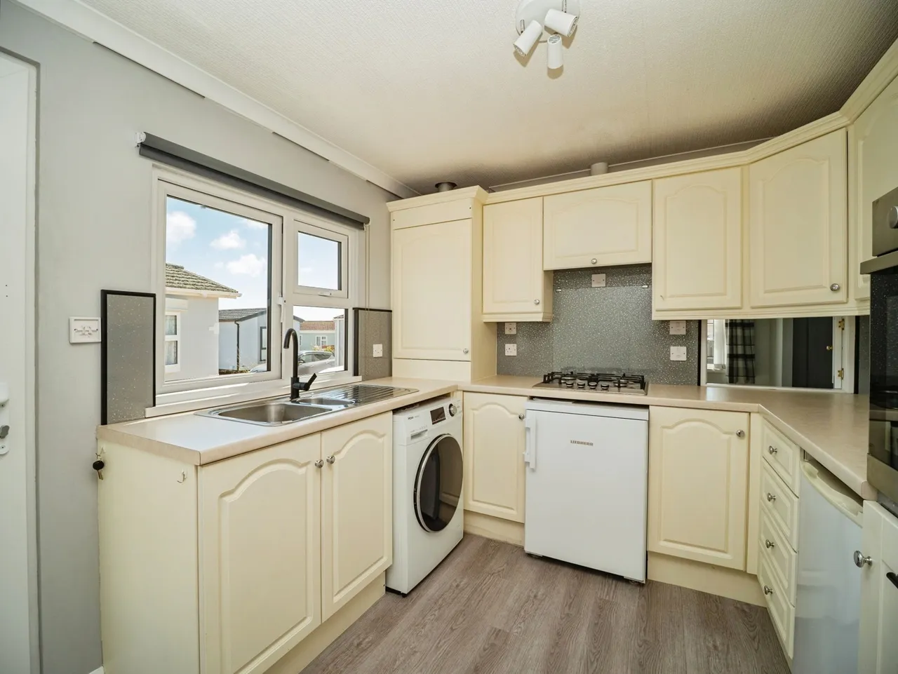 Chickerell Road, Chickerell, DT3, photo 8