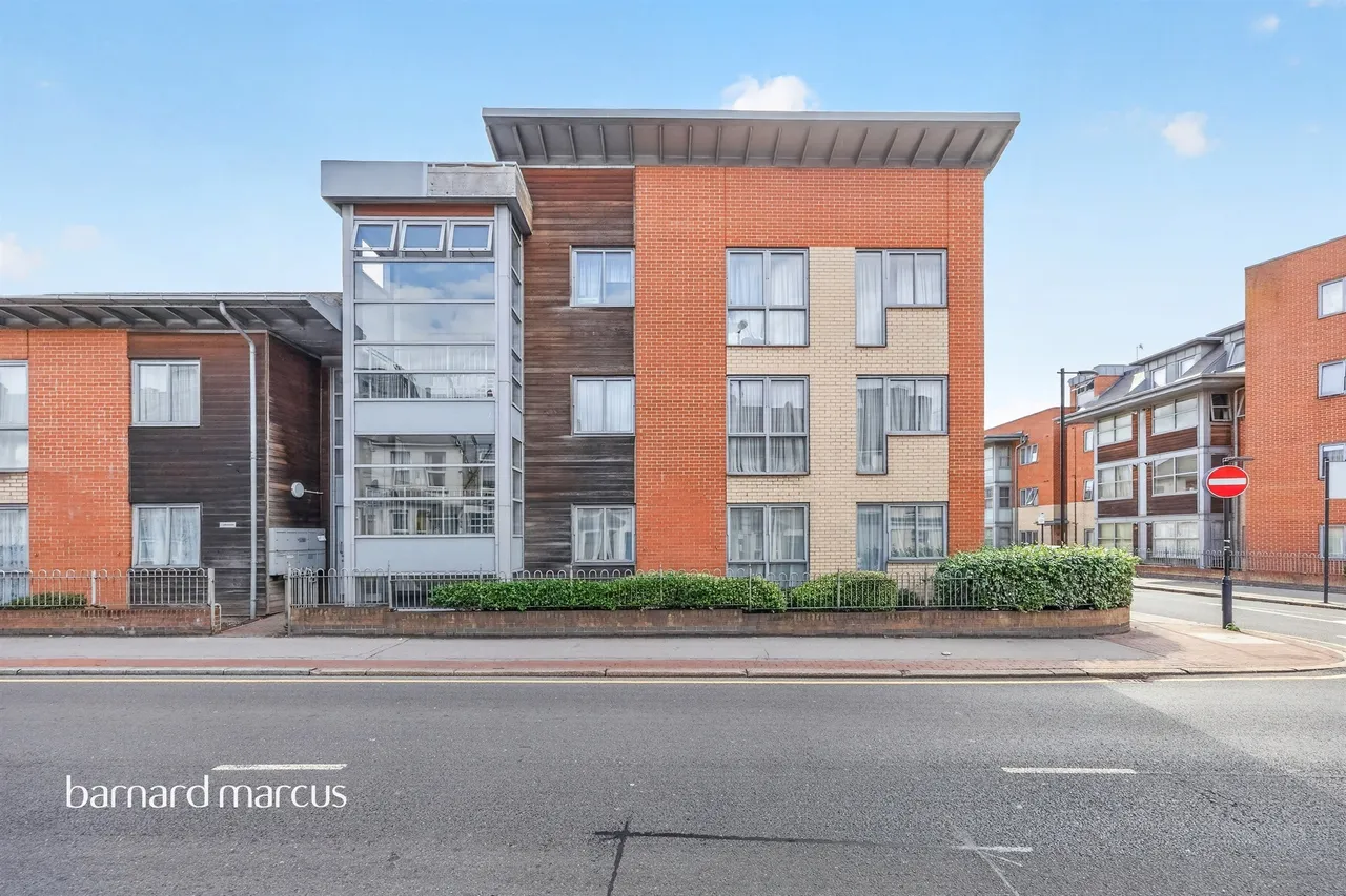2 bed flat for sale — St. Andrews Road, Croydon