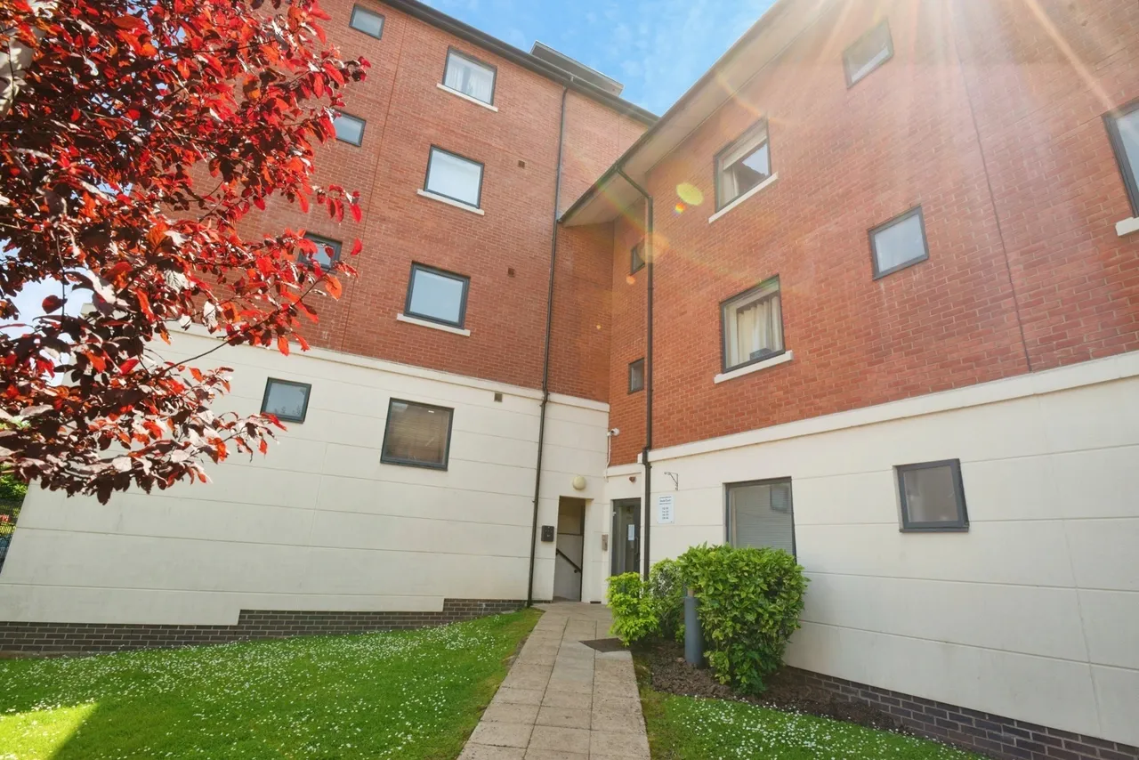 Henke Court, CARDIFF, South Glamorgan, CF10, photo 15