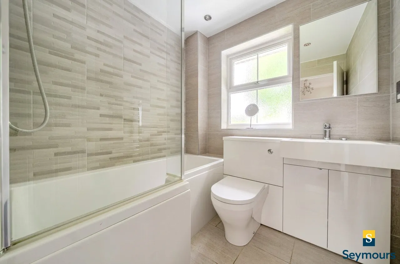 Cater Gardens, Guildford, GU3, photo 12