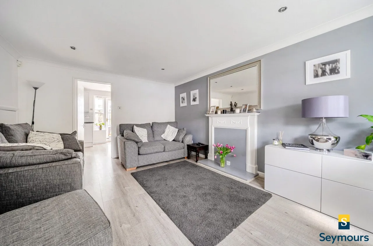 Cater Gardens, Guildford, GU3, photo 2