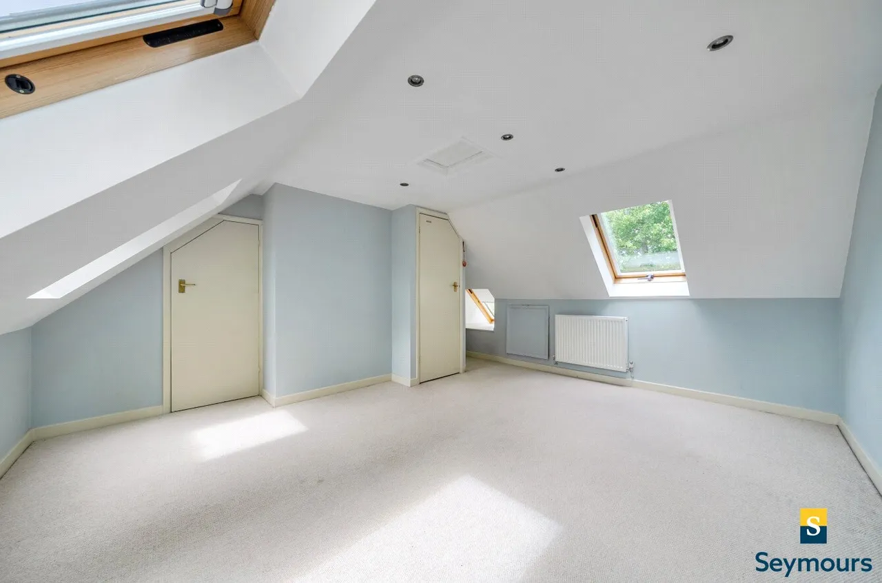 Cater Gardens, Guildford, GU3, photo 14