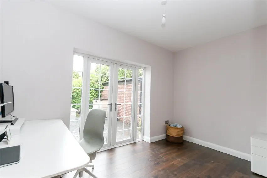 Brookfield Crescent, Cheadle, photo 6