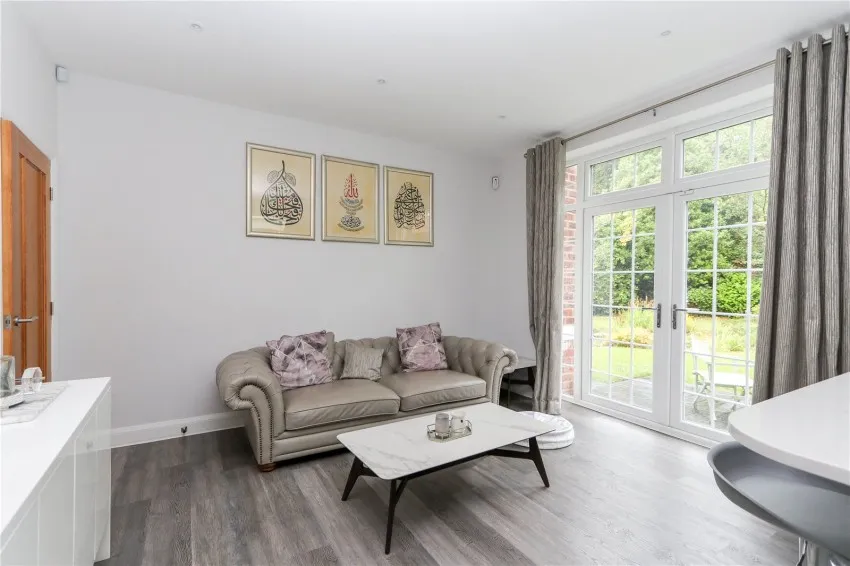 Brookfield Crescent, Cheadle, photo 9