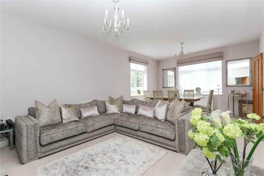 Brookfield Crescent, Cheadle, photo 5
