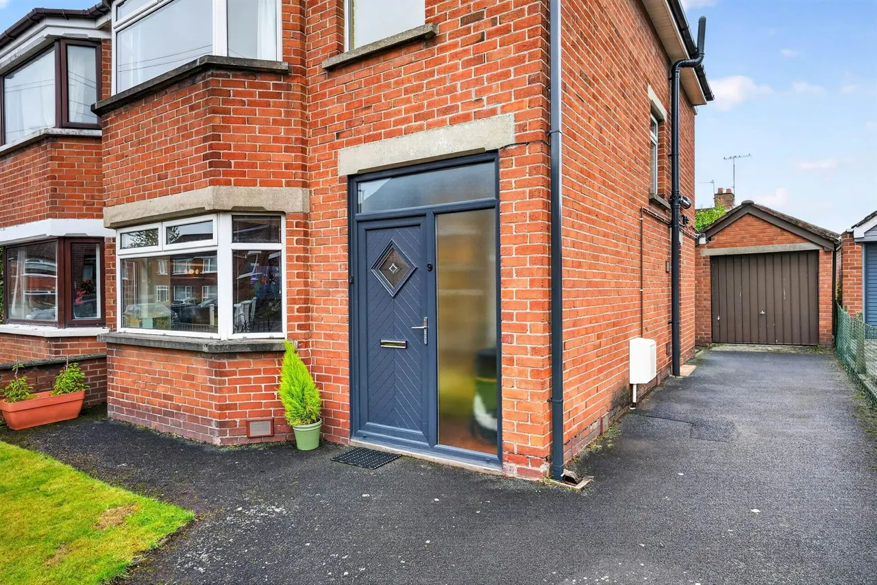 Cricklewood Crescent, Stranmillis, BT9, photo 2