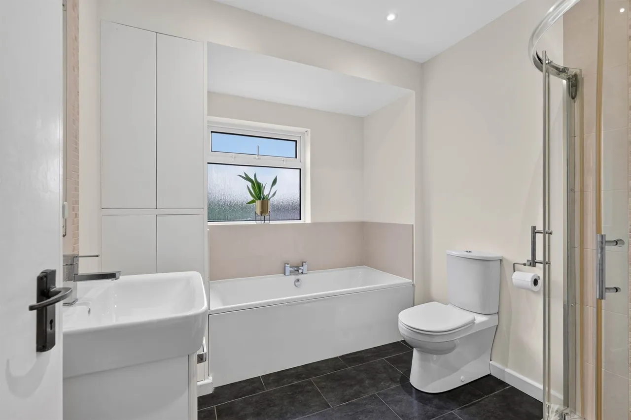 Cricklewood Crescent, Stranmillis, BT9, photo 18