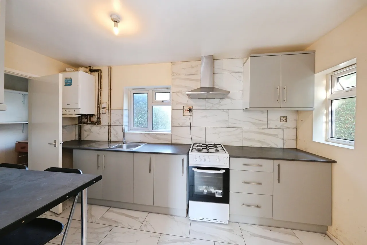 Boundary Road, Beeston, NG9, photo 2