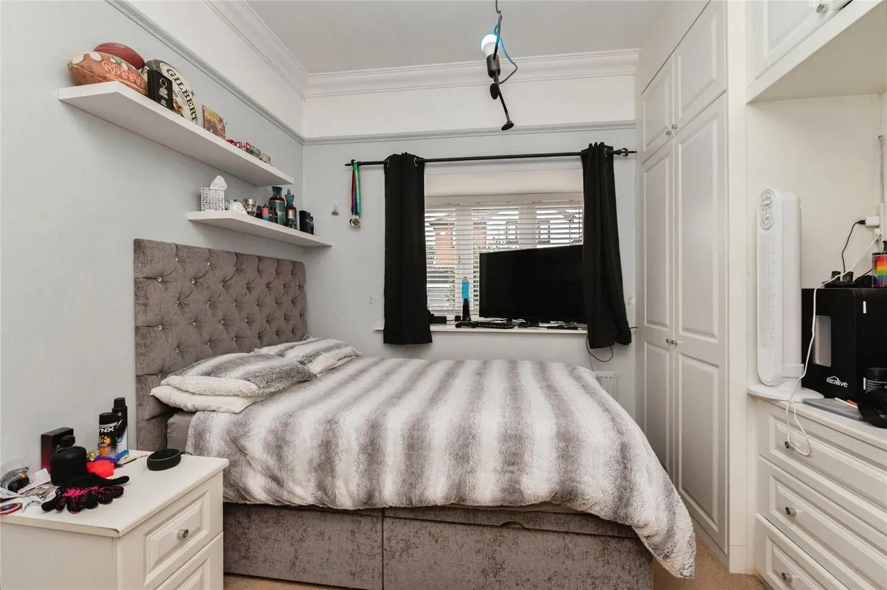 Beverley Avenue, CANVEY ISLAND, Essex, SS8, photo 14