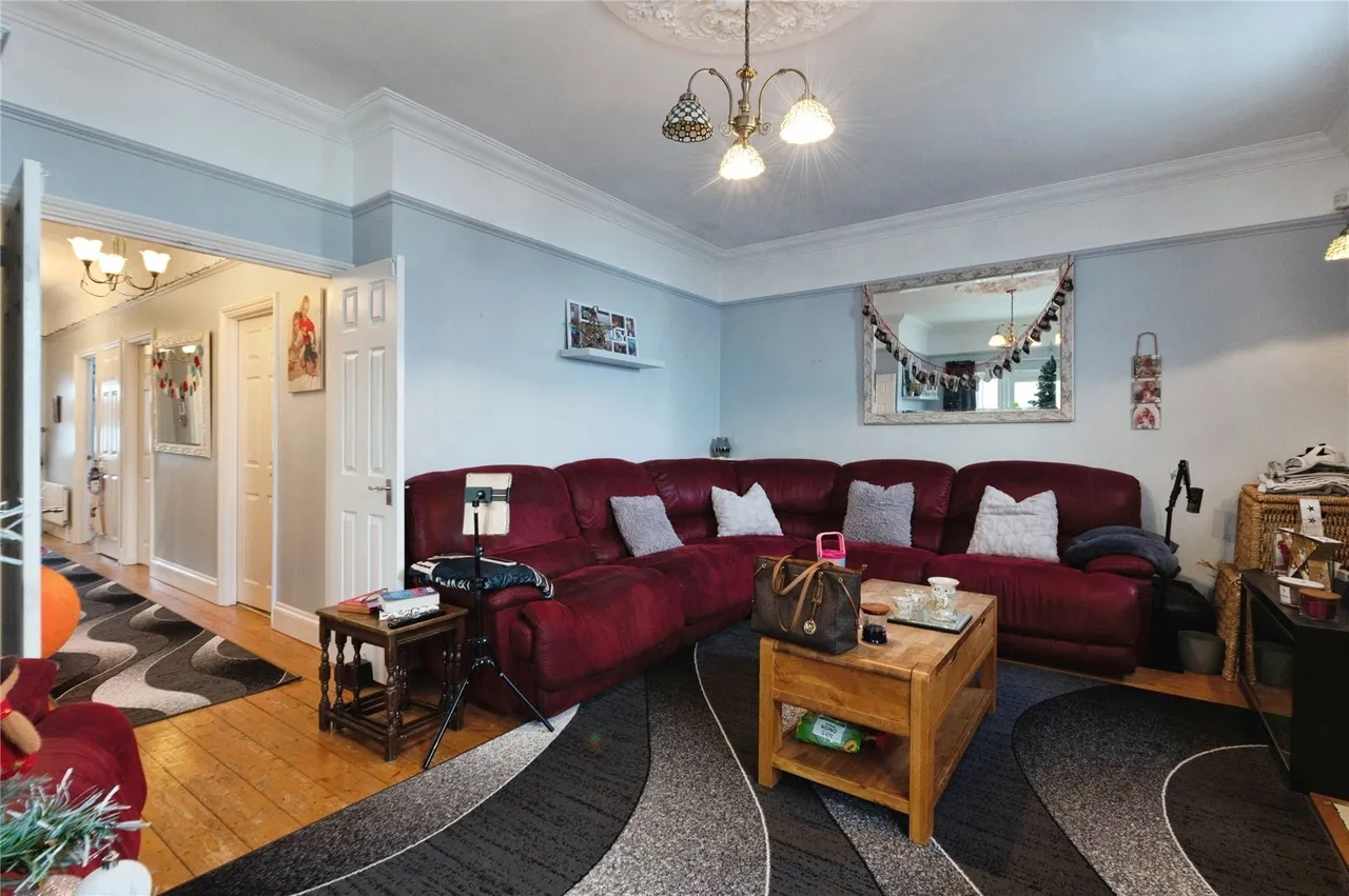 Beverley Avenue, CANVEY ISLAND, Essex, SS8, photo 6