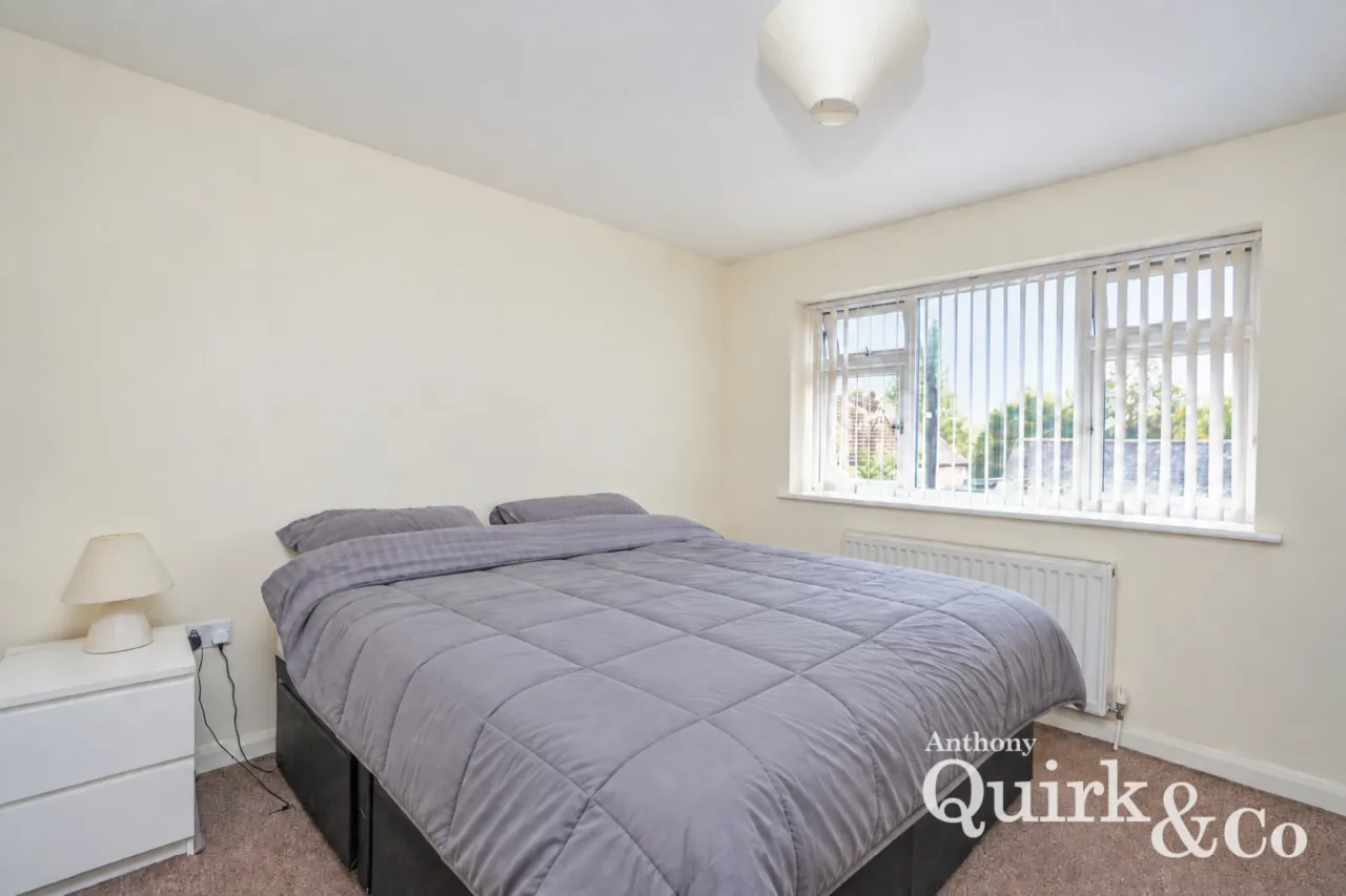 Mayland Avenue, Canvey Island, SS8, photo 14