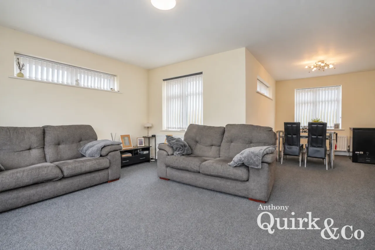 Mayland Avenue, Canvey Island, SS8, photo 3