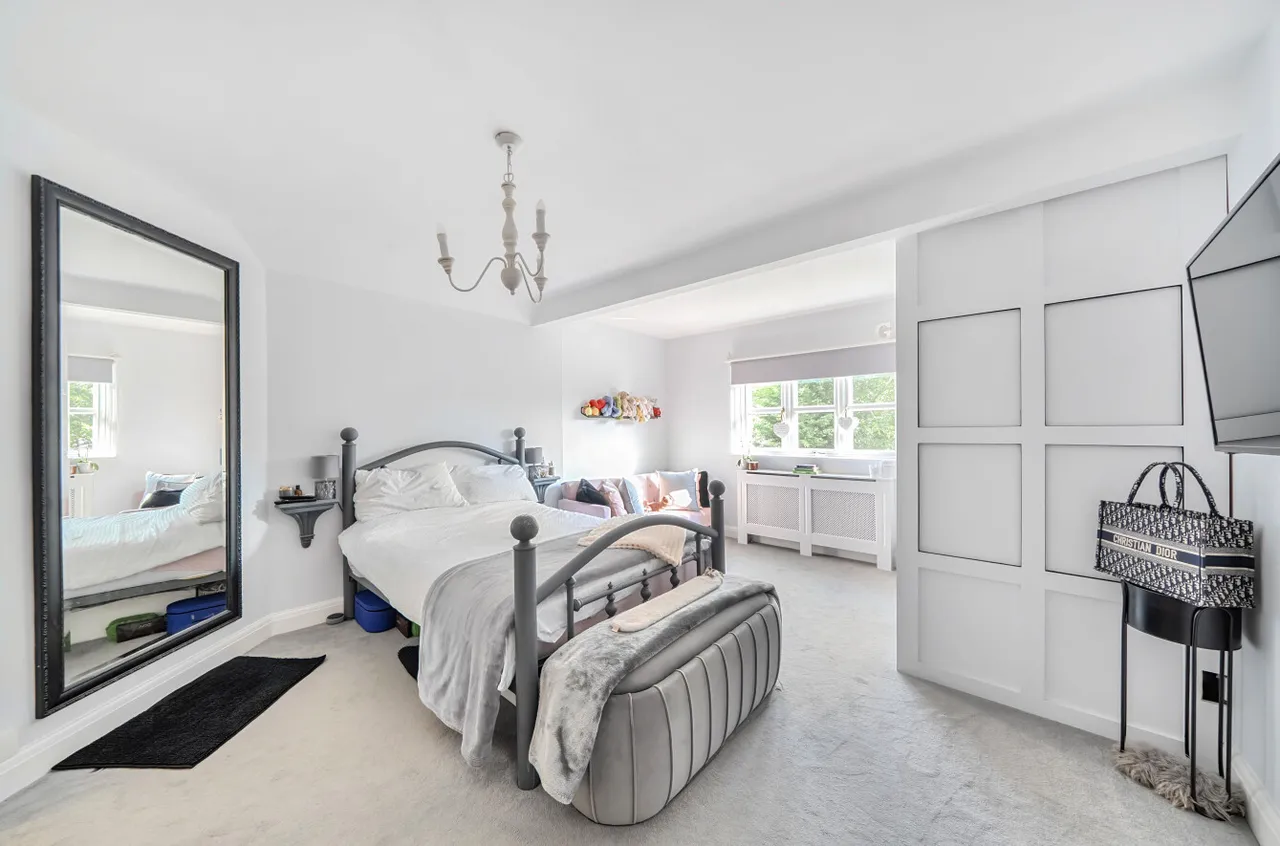 Furze Lane, East Grinstead, RH19, photo 6