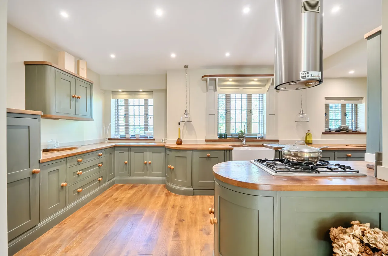Furze Lane, East Grinstead, RH19, photo 8