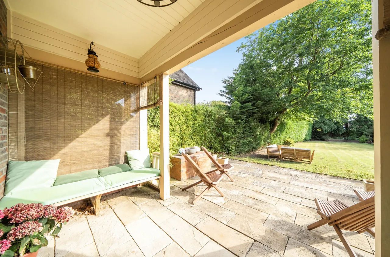 Furze Lane, East Grinstead, RH19, photo 10