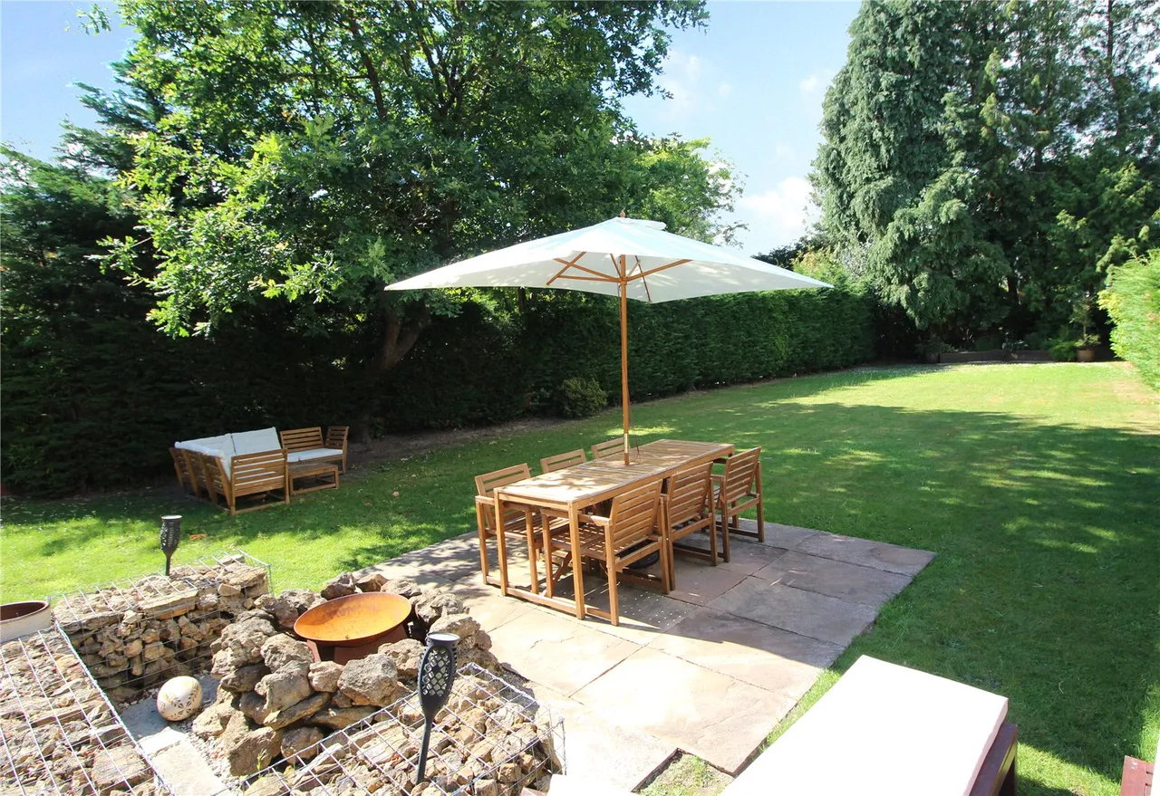 Furze Lane, East Grinstead, RH19, photo 20