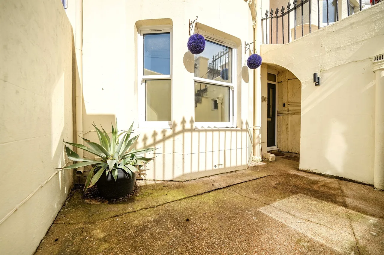 Gladstone Place, Brighton, photo 8
