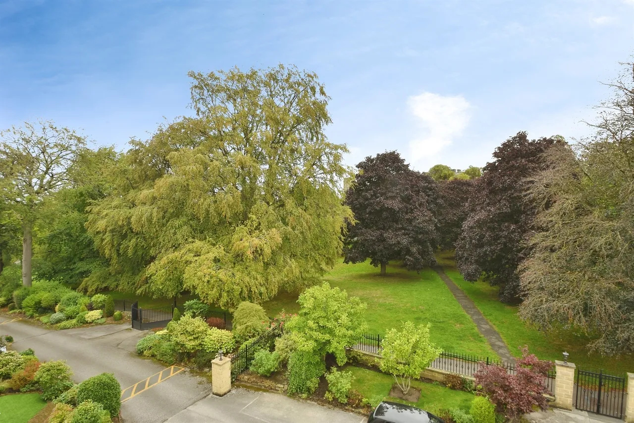 Victoria Road, Harrogate, photo 2