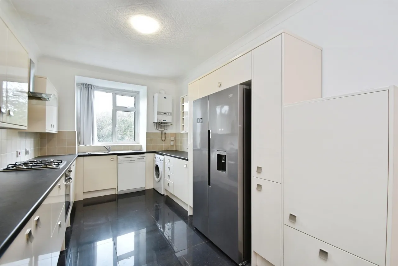 Victoria Road, Harrogate, photo 6
