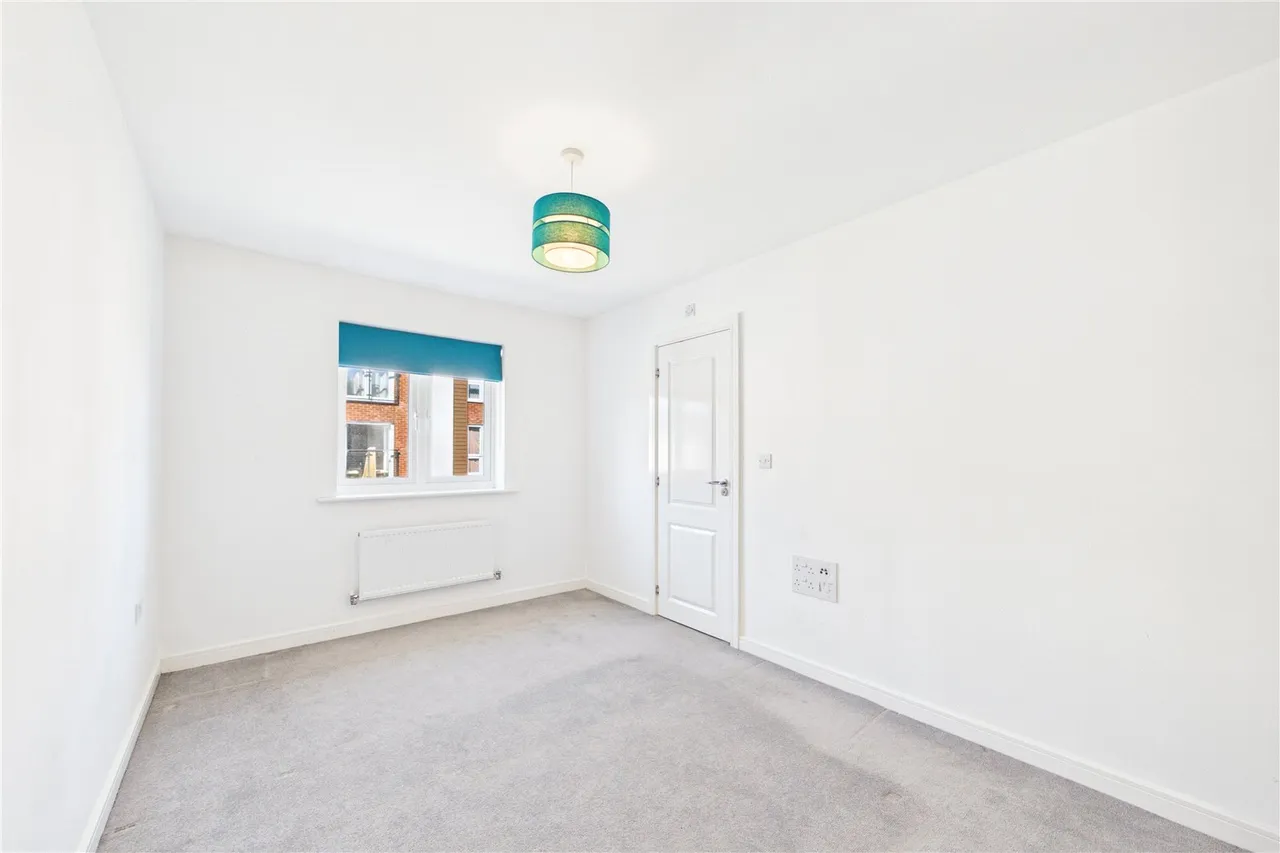 Blue Hut Way, Basingstoke, RG23, photo 6