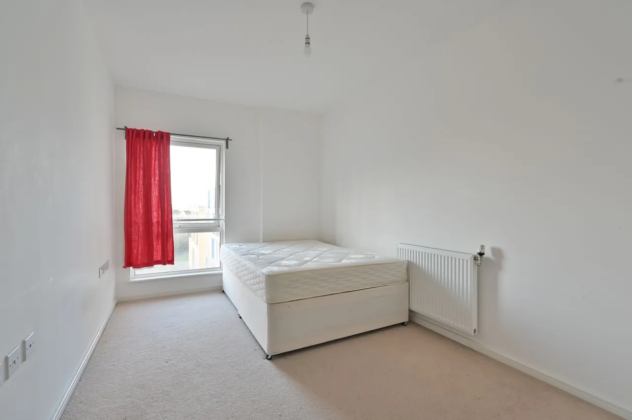 16 Clarke Court, 1 Heath Parade, Grahame Park Way, London, photo 6
