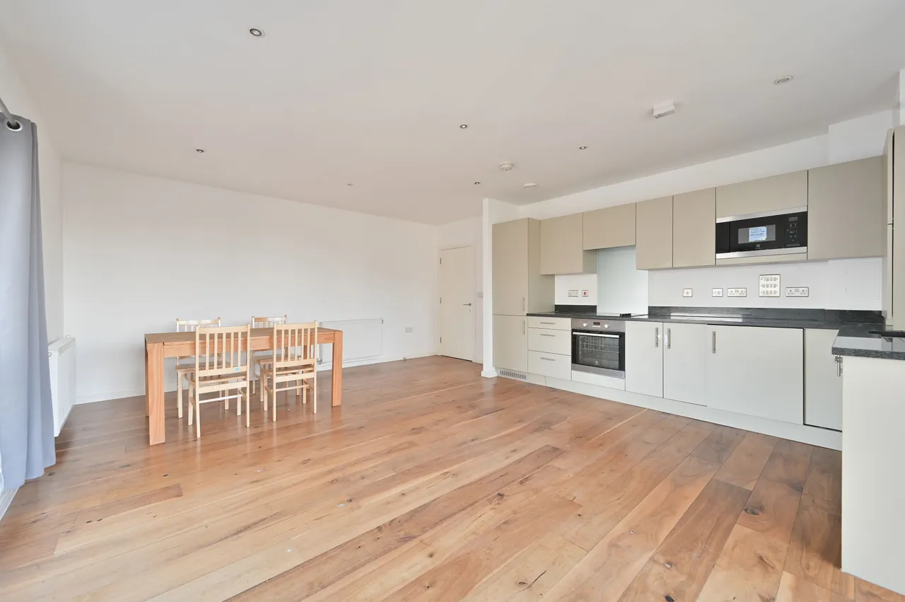 16 Clarke Court, 1 Heath Parade, Grahame Park Way, London, photo 2