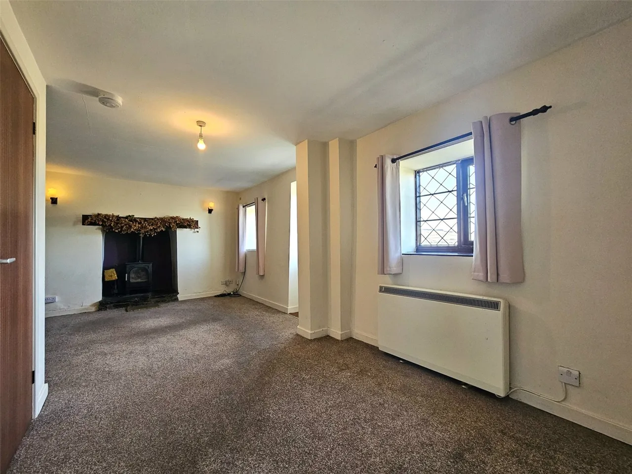 Wents Castle, Walton, Presteigne, Powys, LD8 2PH, photo 3