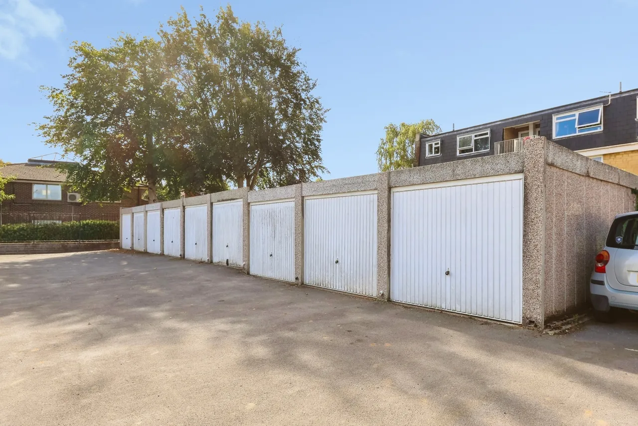 Manton Road, Poole, BH15, photo 13