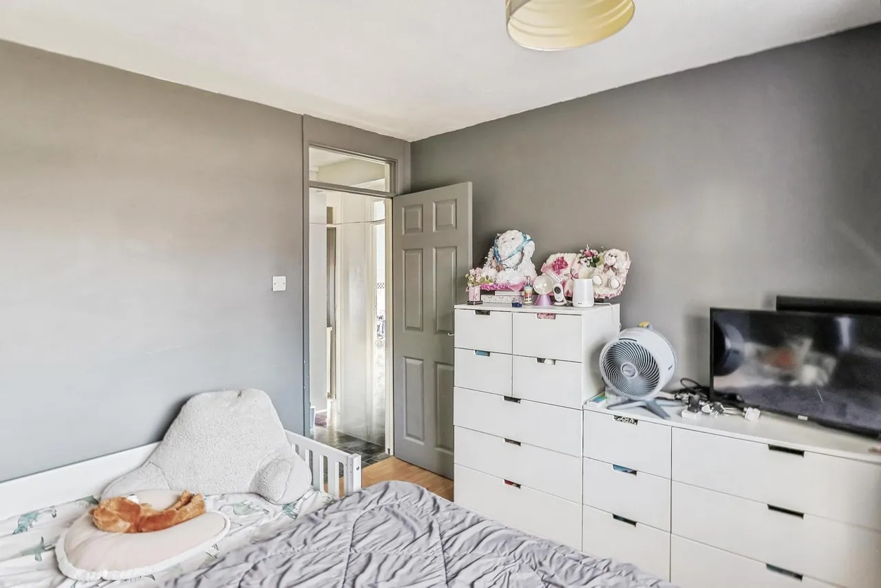 Manton Road, Poole, BH15, photo 8