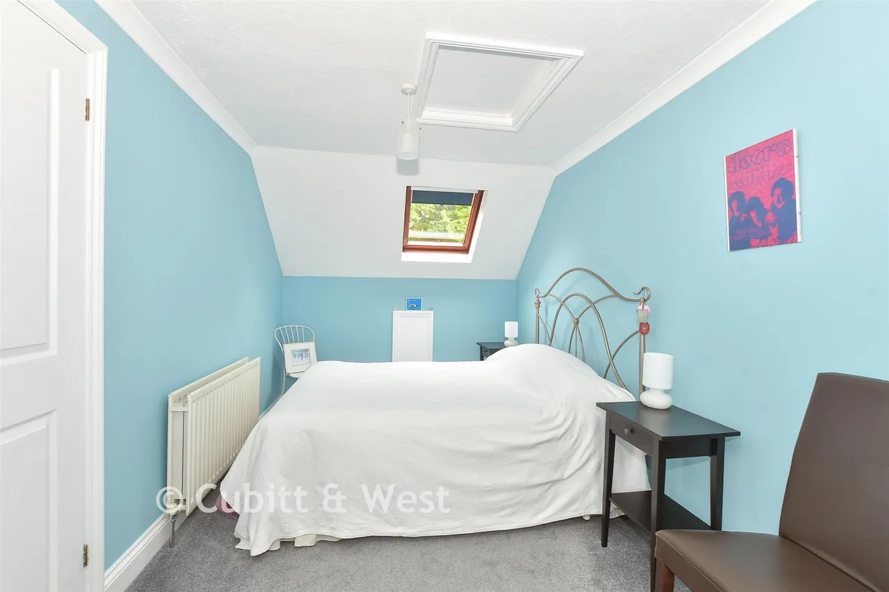 Richmond Way, East Grinstead, RH19, photo 9