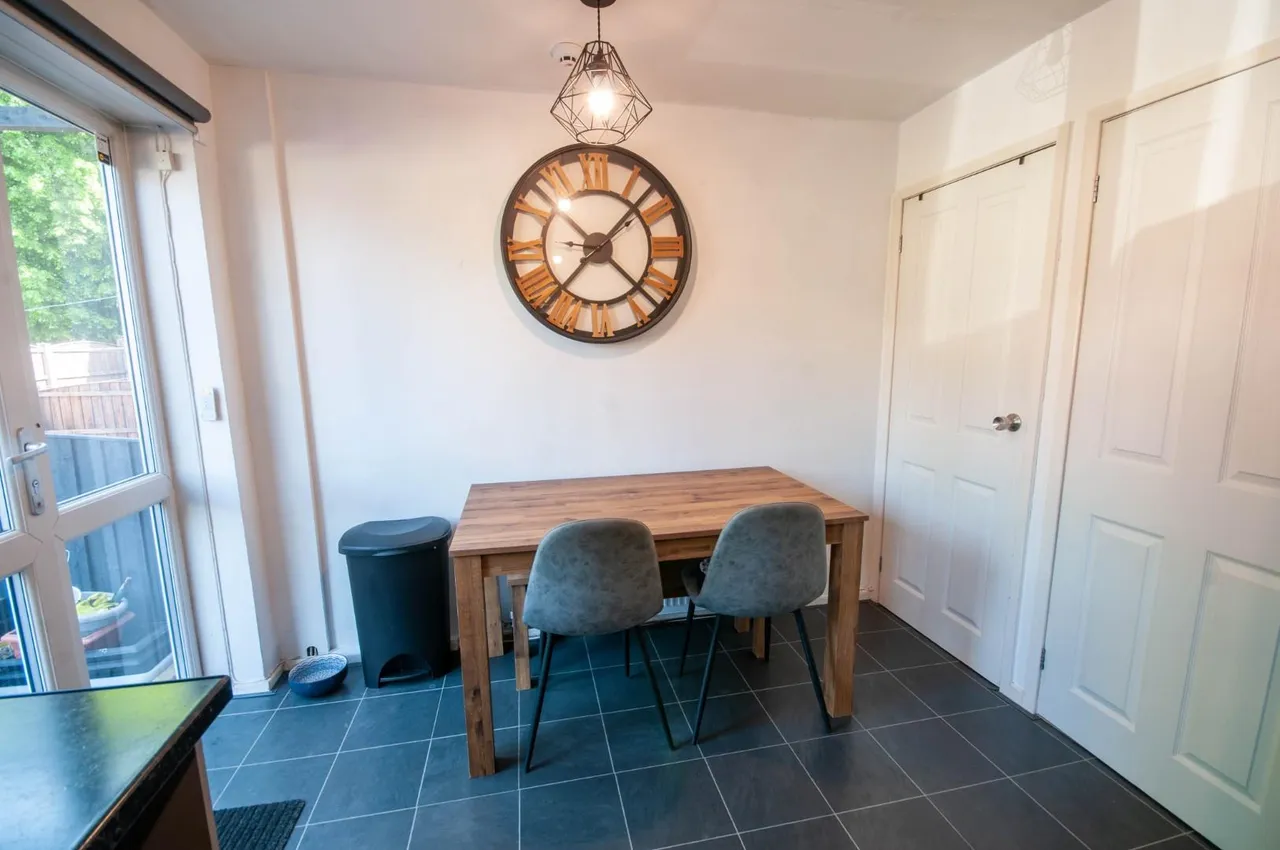 Cross Lane, Radcliffe, Manchester, M26 2QZ, photo 4