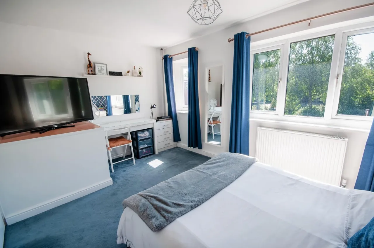 Cross Lane, Radcliffe, Manchester, M26 2QZ, photo 8