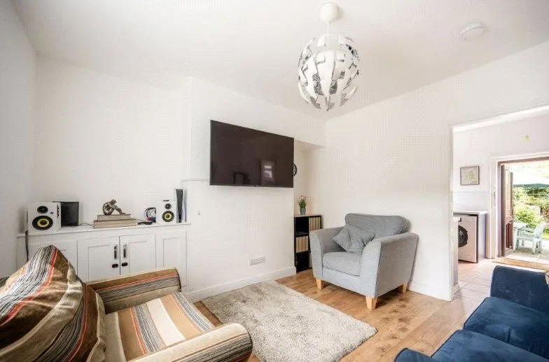 Ormond Avenue, Westhead, L40, photo 9