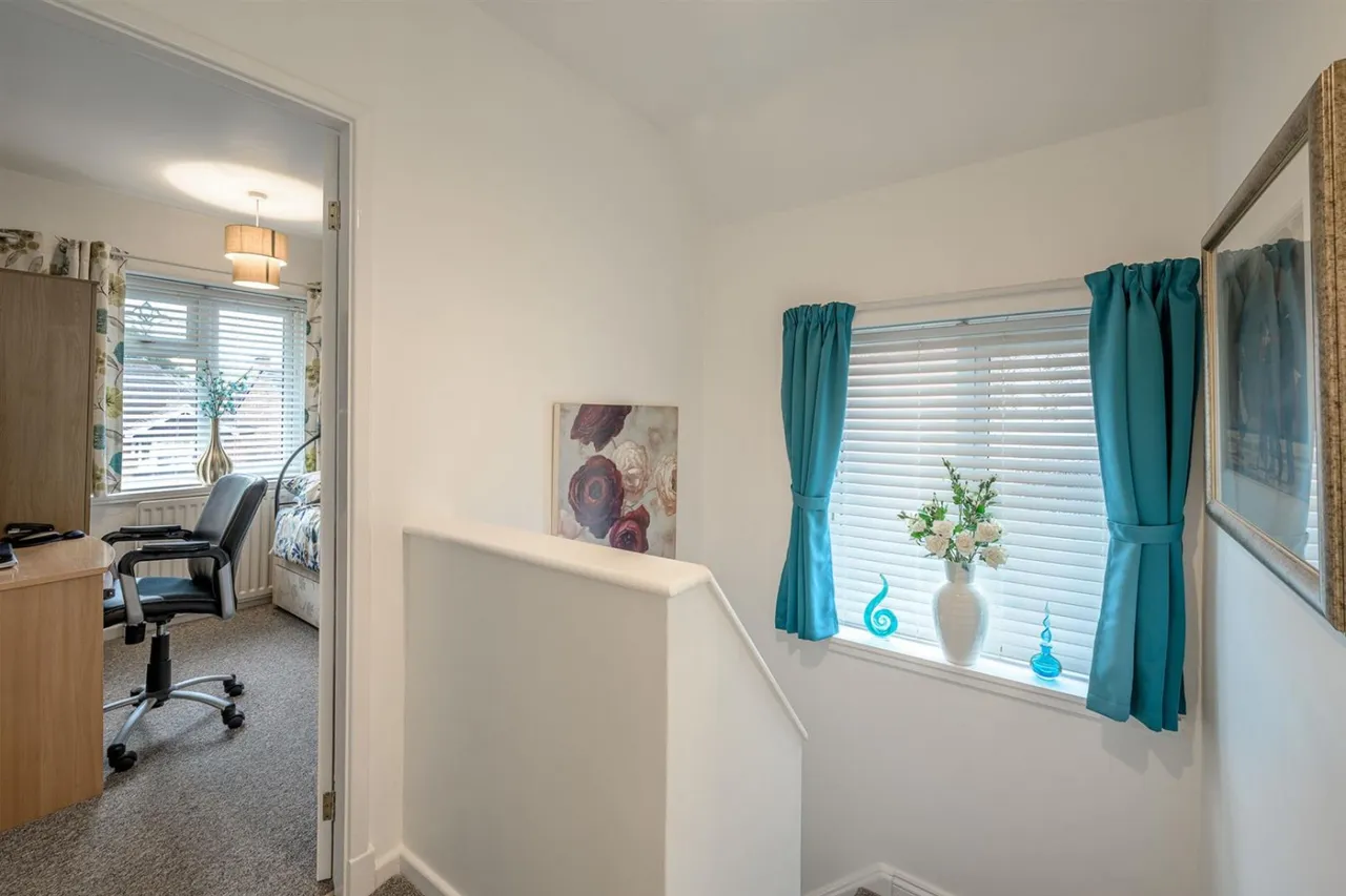 Elizabeth Grove, Dudley, DY2, photo 20