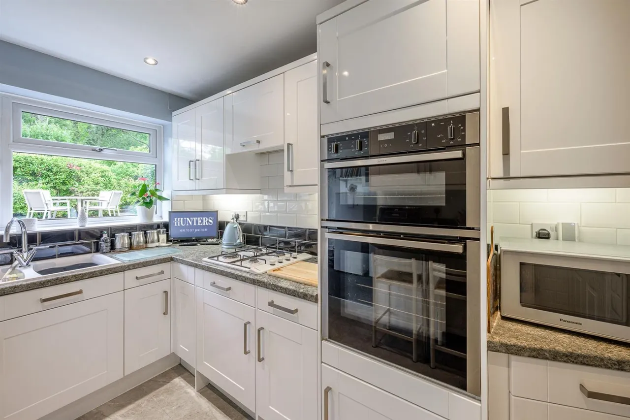 Elizabeth Grove, Dudley, DY2, photo 13