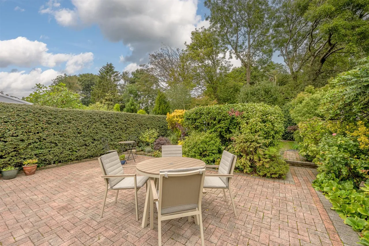 Elizabeth Grove, Dudley, DY2, photo 31