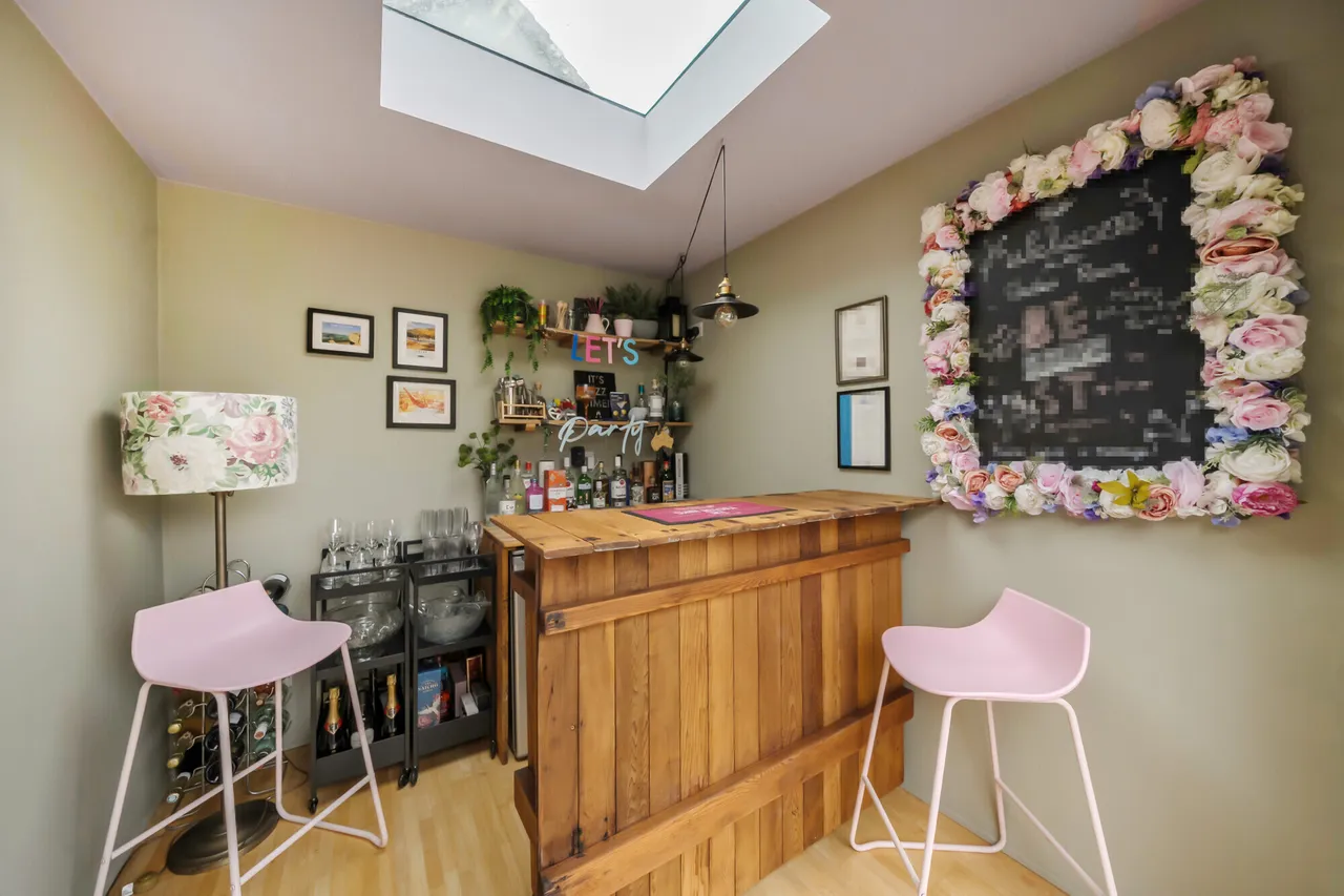 Gally Hill Road, Church Crookham, GU52, photo 8
