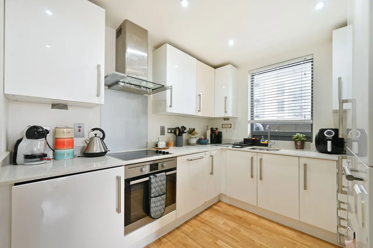 Flat 49, Elizabeth House, 341 High Road, Wembley, photo 3