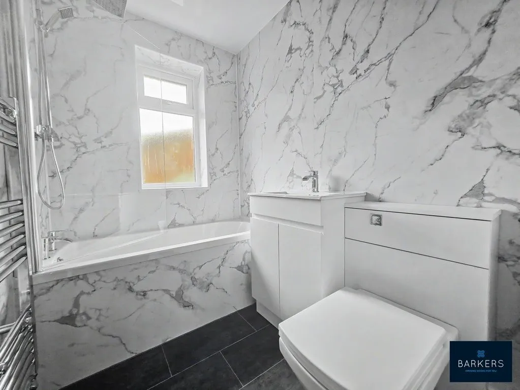 Oakway, Birkenshaw BD11 2PG, photo 8