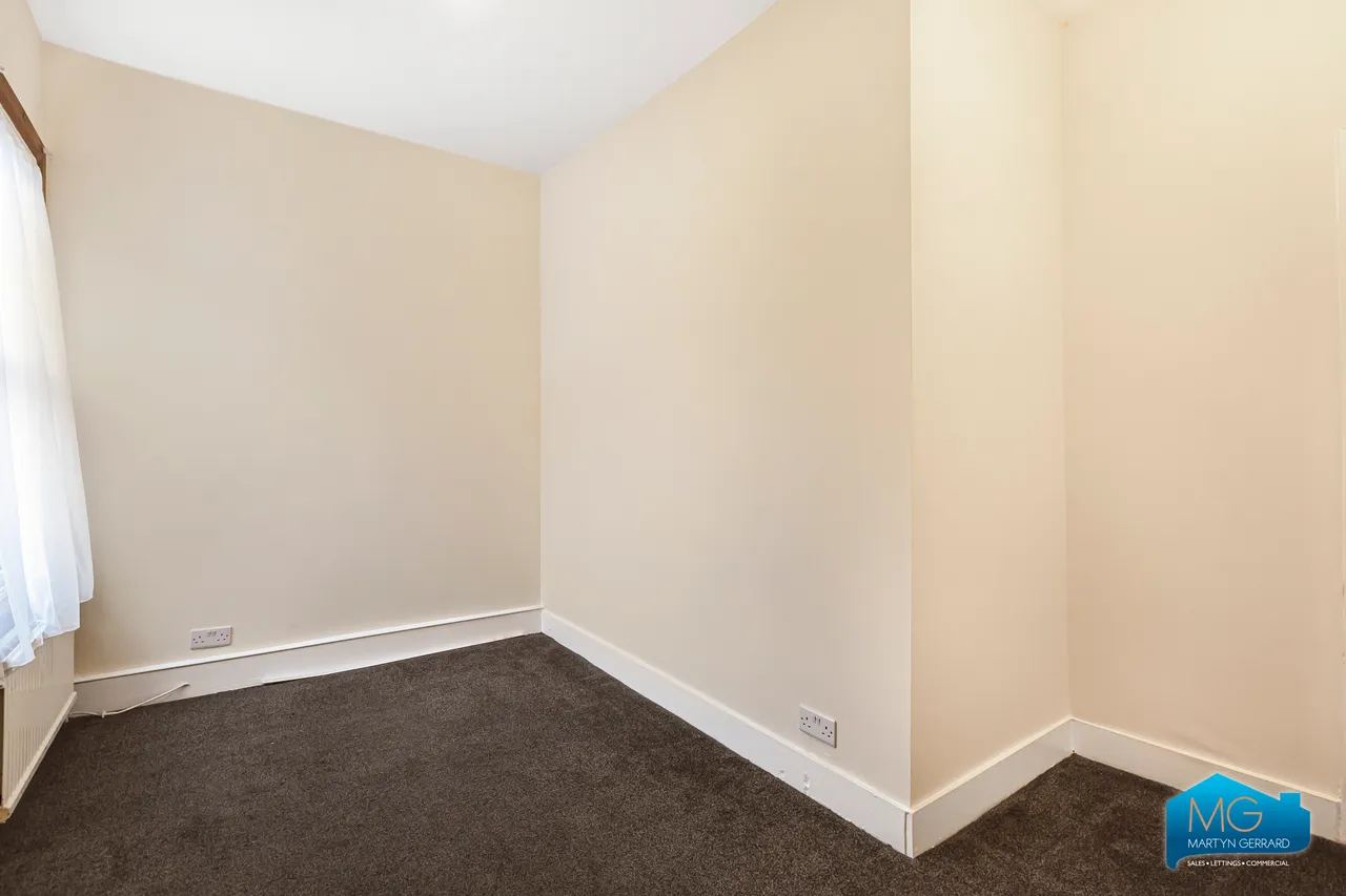 Avenue Road, London, N14, photo 26