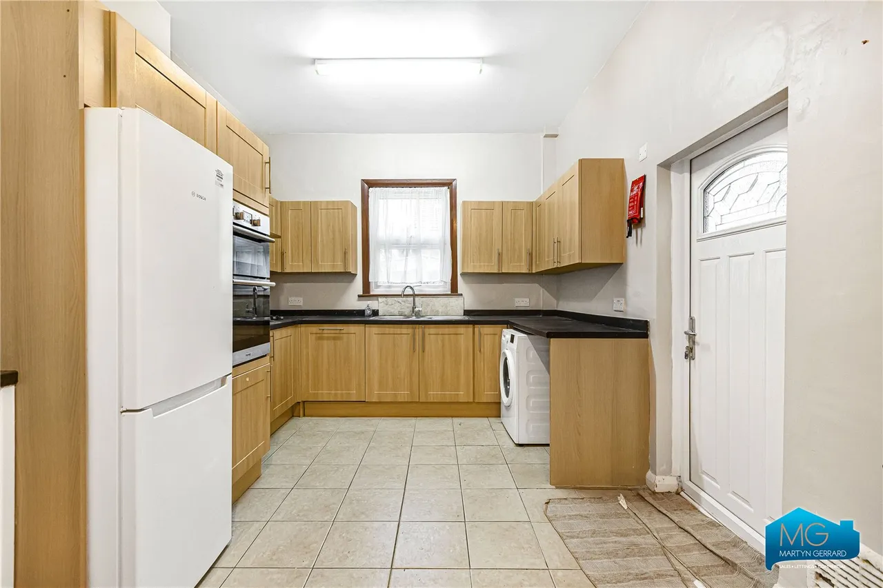 Avenue Road, London, N14, photo 6