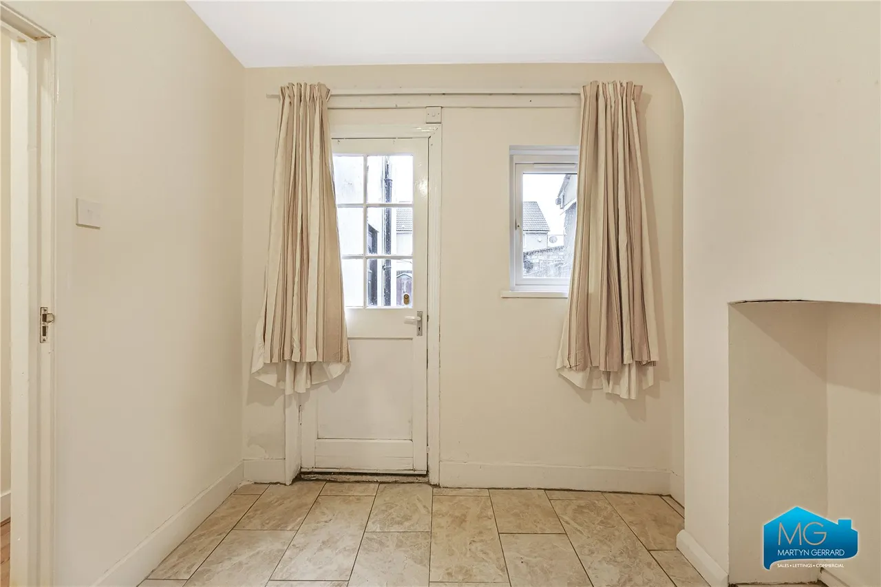 Avenue Road, London, N14, photo 8
