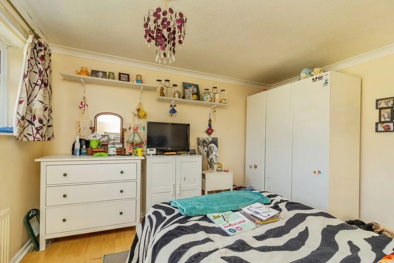 Buckfast Avenue, Bletchley, Milton Keynes, Buckinghamshire, MK3, photo 16