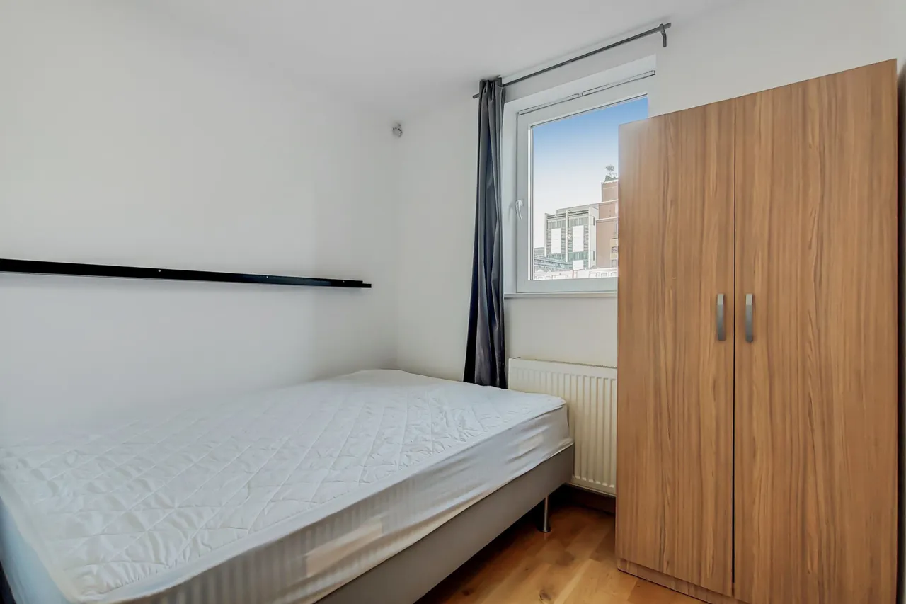 Flat 5, Tower Mint Apartments, 84 John Fisher Street, London, photo 9